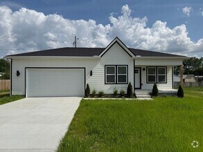 Building Photo - Lovely New Home in Old Hickory - 2 Car Garage