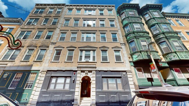 Building Photo - 91 Prince St