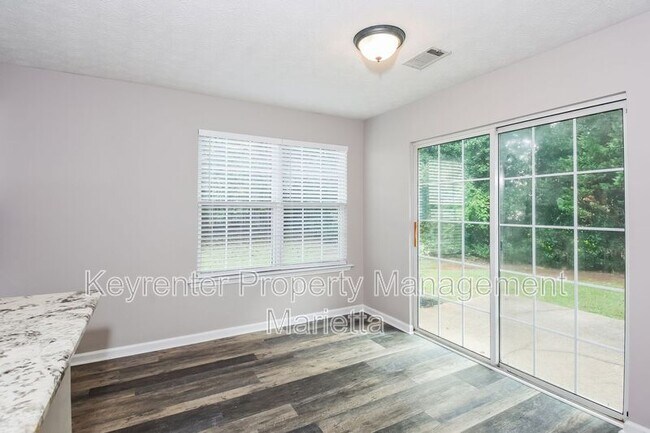 Building Photo - 1393 Treewood Trail