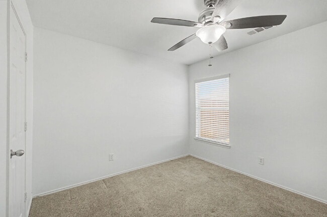 Building Photo - McKinney 4/3 with Pool