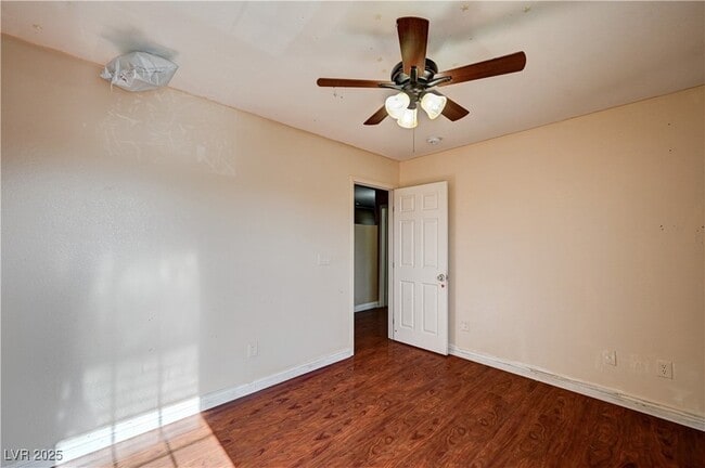 Building Photo - 5674 Diamond Palm Ct
