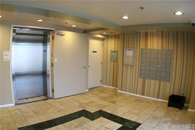 Building Photo - RENT SPECIAL - CONDO in Prime NOHO Art Dis...