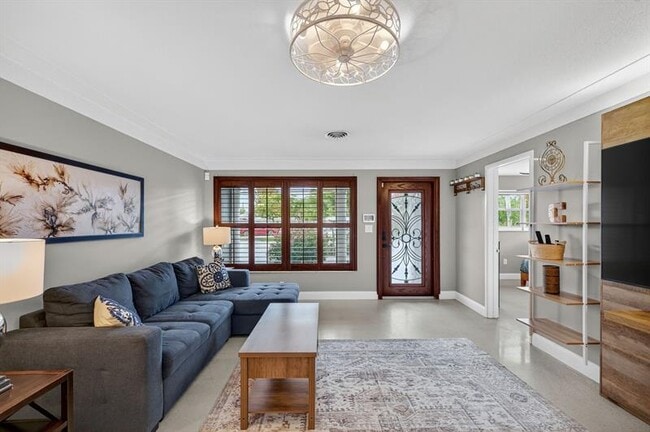 Building Photo - 2407 NE 17th Terrace