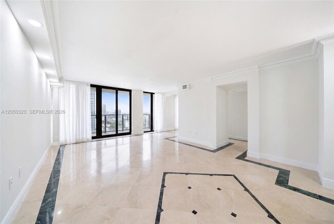 Building Photo - 2301 S Ocean Dr