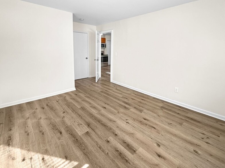 Building Photo - 4332 Albany Post Rd