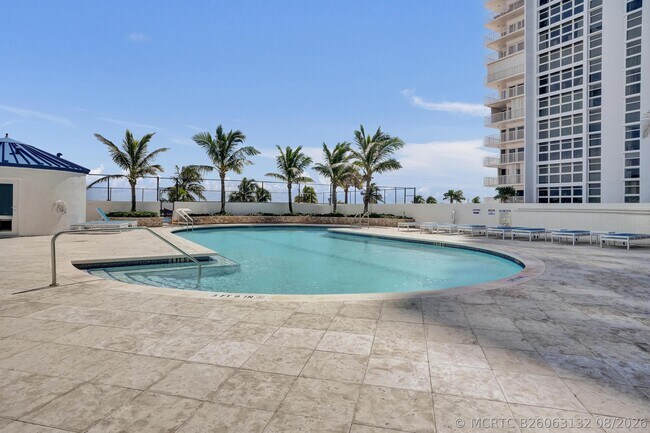 Building Photo - 1360 S Ocean Blvd