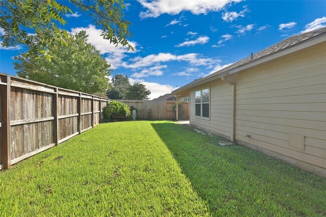 Building Photo - 10511 Saratoga Square