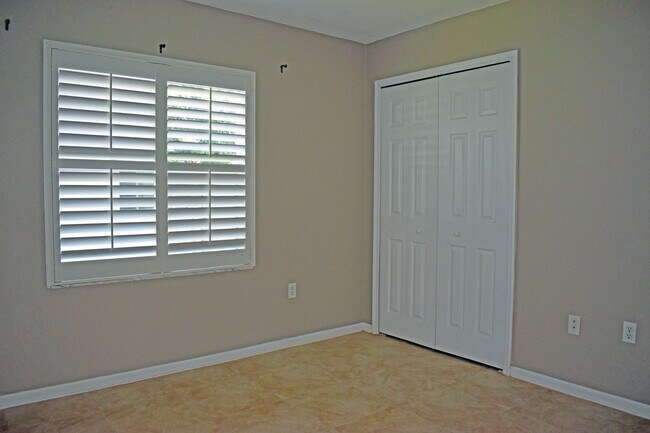 Building Photo - 14499 Tamarind Loop