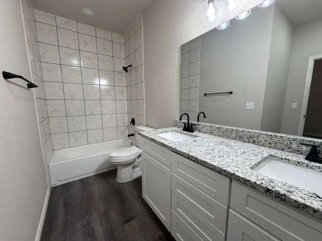 Building Photo - Spacious 2-Story 3BR Apartment Near Shopping, Parks & Major Highways in San Antonio