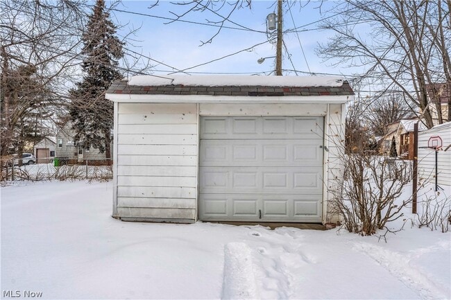 Building Photo - 9405 Bohning Dr