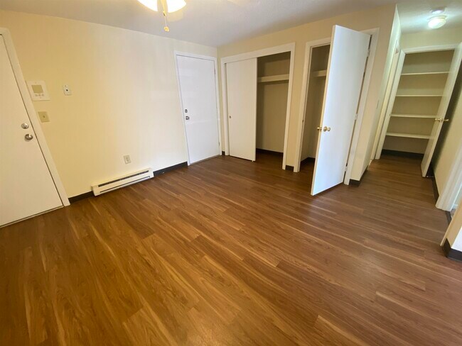 Building Photo - 95 Powers St