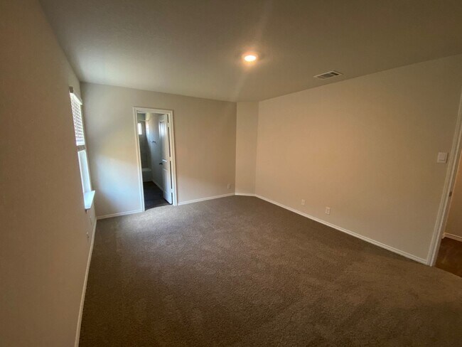 Building Photo - 2023-BUILT ONE STORY, 3 BEDROOM, 2 BATH