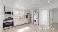 Building Photo - 10550 Collett Ave