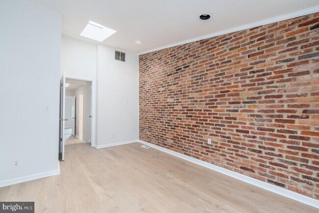 Building Photo - 1044 Patapsco St