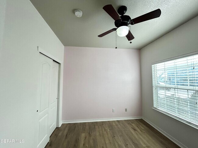 Building Photo - 3108 Rustic River Pl