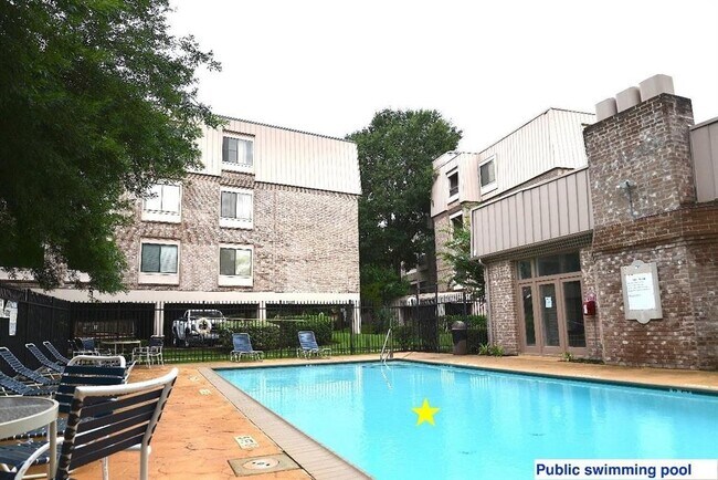 Building Photo - 2207 S Braeswood Blvd