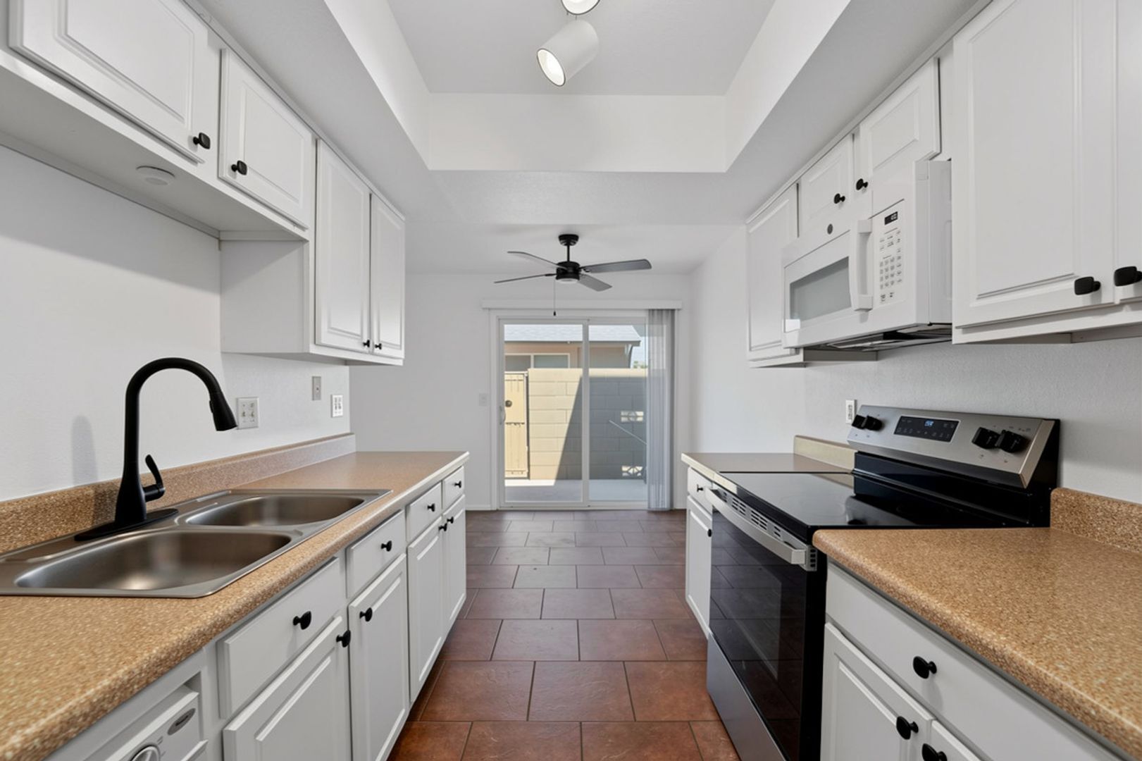 Building Photo - 1336 N 85th Pl