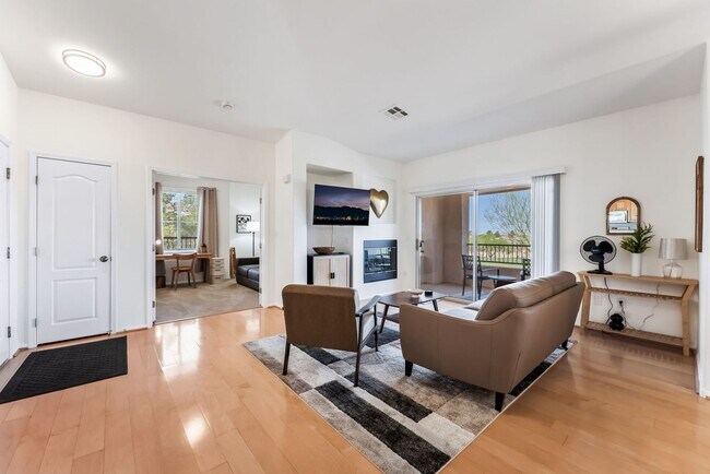 Building Photo - 904 Duckhorn Ct