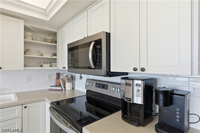 Building Photo - 9375 Gulf Shore Dr