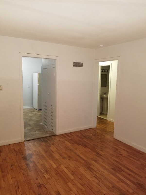 Building Photo - 129 N Mahaffie St