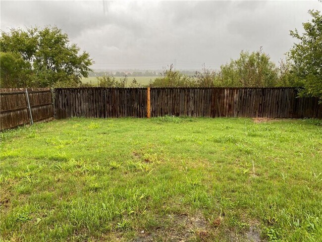 Building Photo - 11808 Plains Valley Dr