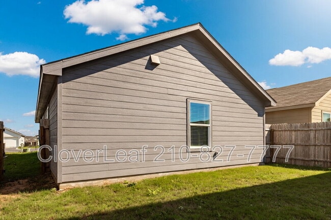 Building Photo - 3650 Millbrook Wy