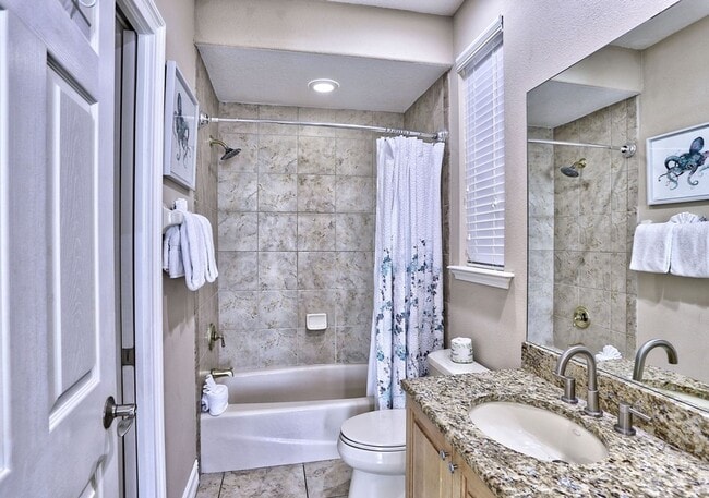 Building Photo - Gulf-Front Luxury Townhouse | 4 Bedrooms +...