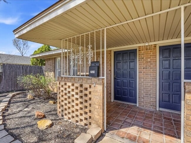 Building Photo - 2531 W Twelfth St