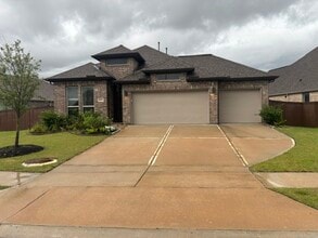 Building Photo - 5039 Country Mdws Trl