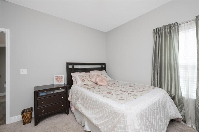 Building Photo - 8605 Bucklebury Dr