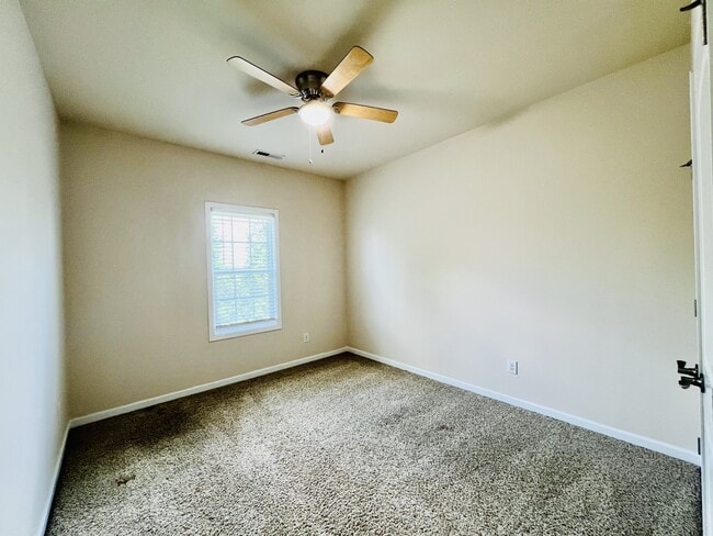Building Photo - 9647 Camberley Ave NW