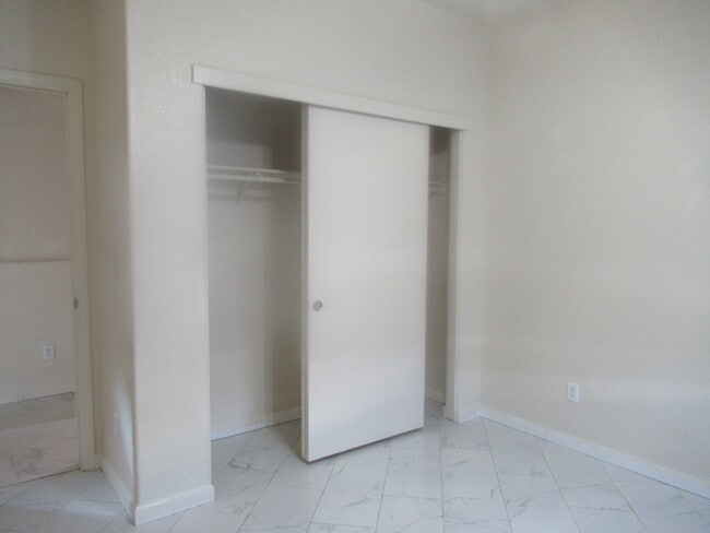 Building Photo - 1505 Garnet Way