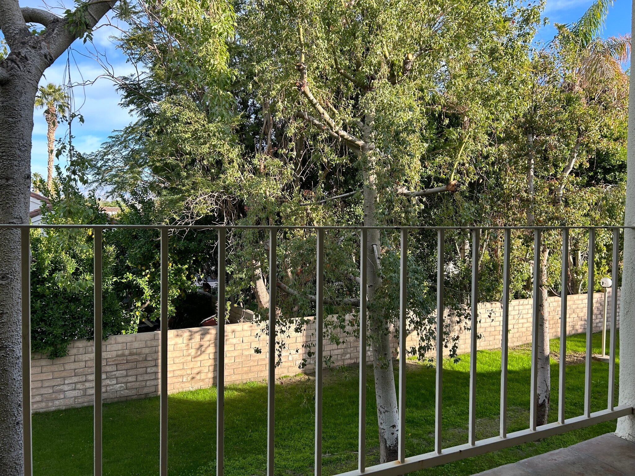 Building Photo - 43717 Avenida Alicante
