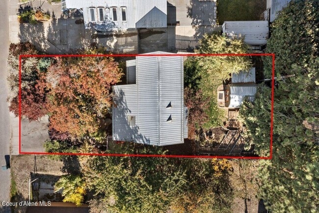 Building Photo - Great CDA Location!