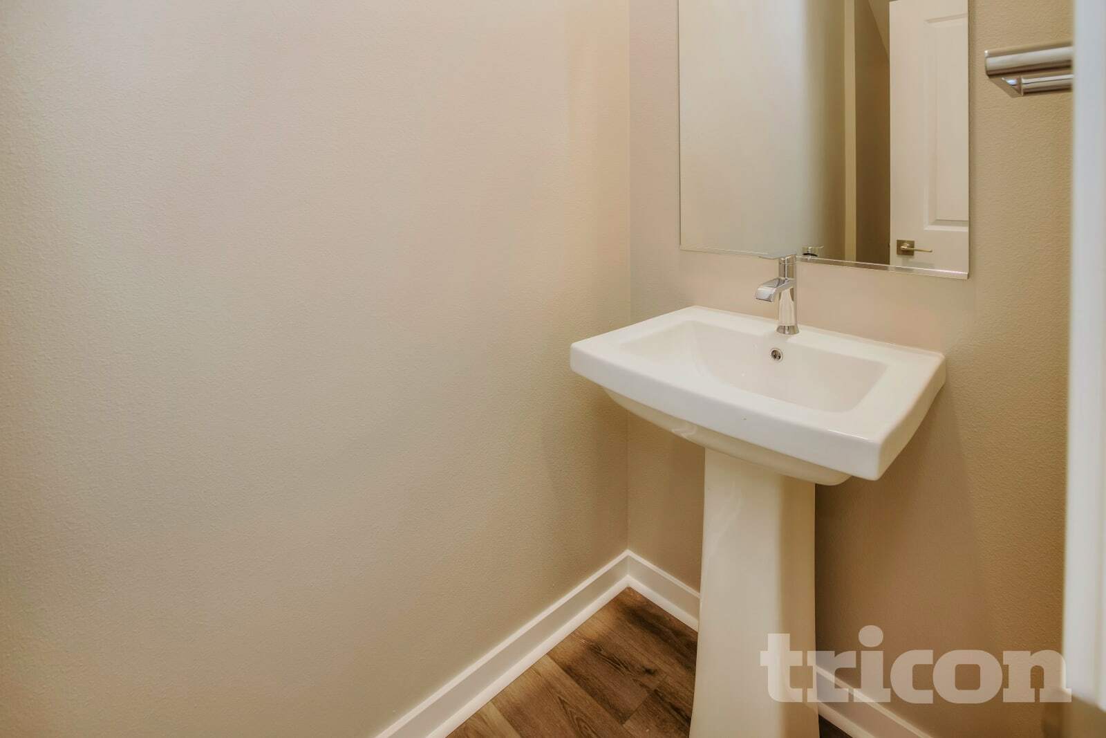 Building Photo - 31698 Luther Dr