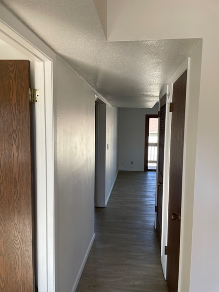 Building Photo - 2088 NW Hickory Ln