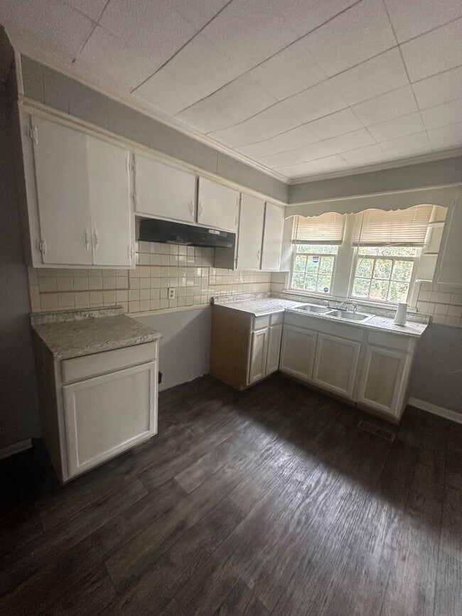 Building Photo - 3423 Flamingo Dr