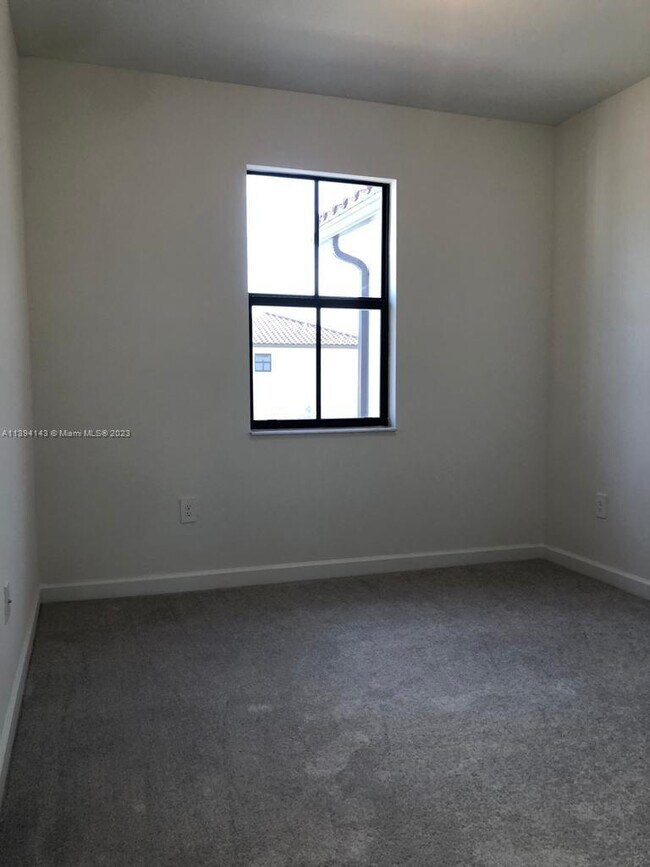 Building Photo - 11954 247th Ter