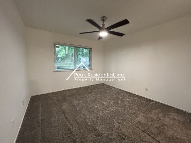 Building Photo - 5814 Shadow Creek Dr