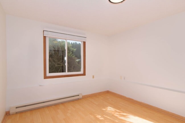 Building Photo - Freshly Updated 2 Bed 1 Bath Spokane Valle...