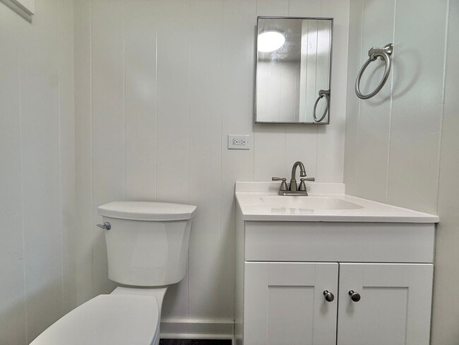 Building Photo - 357 Hilu Pl
