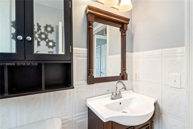 Building Photo - 760 NW 80th St