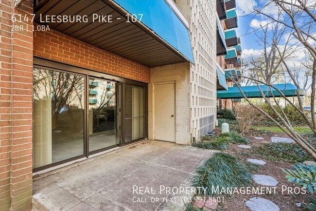 Building Photo - 6147 Leesburg Pike