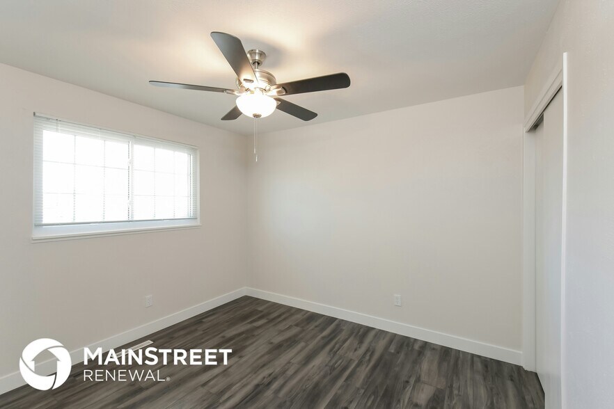 Building Photo - 17125 E Kent Dr