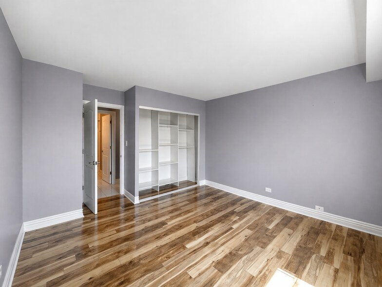 Building Photo - 1615 E Central Rd