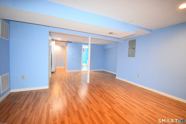 Building Photo - 24 Thorne Rd