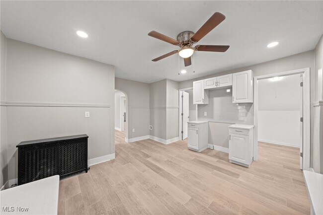 Building Photo - 10501 Park Heights Ave