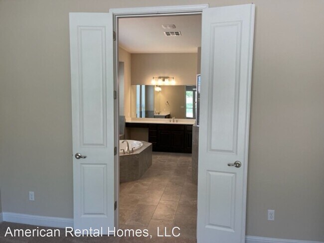 Building Photo - 4 br, 3 bath House - 156 Wilderness Cove