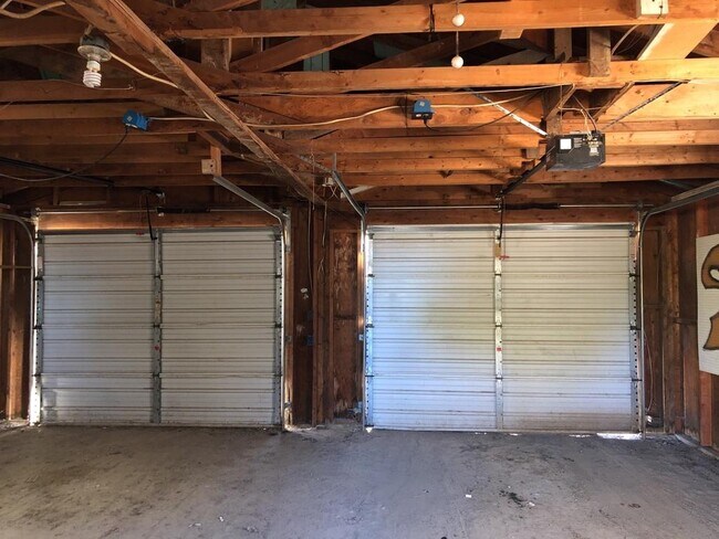 Building Photo - 1513 Wilder Ave
