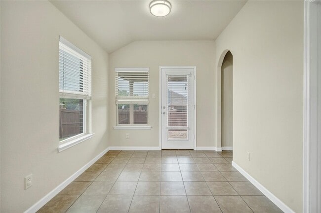 Building Photo - 9001 Tumbleweed Dr